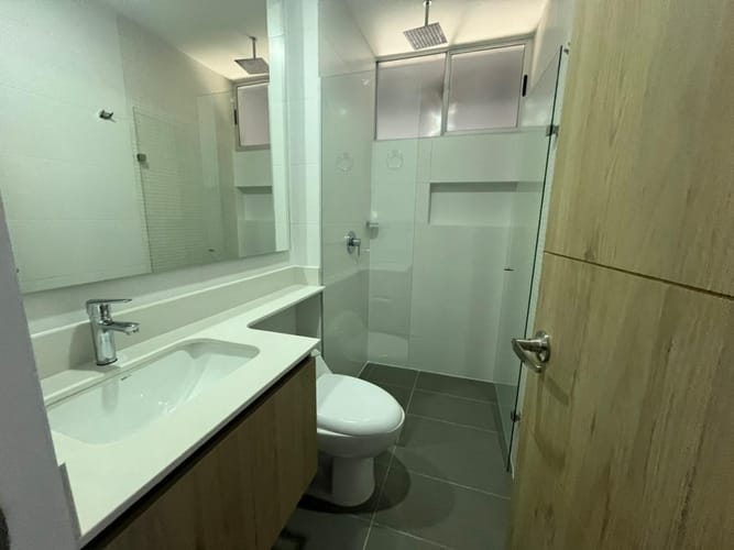Apartamento de 3 alcobas en arriendo en El Faro, Rionegro, 67 m² · foto 3 de 13