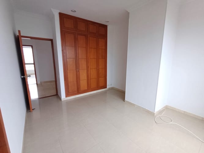 Apartamento de 3 alcobas en venta en Ciudad Jardin, Cali, 190 m² · foto 11 de 22