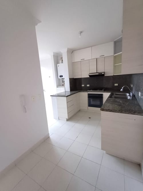 Apartamento de 3 alcobas en venta en Ciudad Jardin, Cali, 190 m² · foto 15 de 22