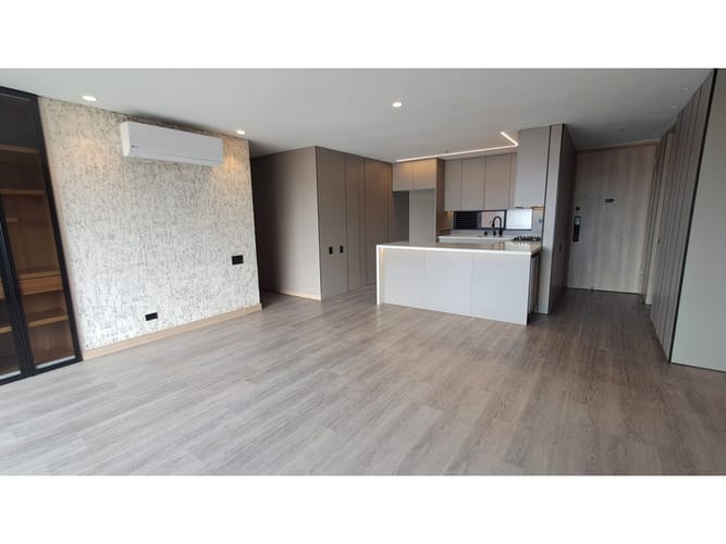 Apartamento de 3 alcobas en venta en El Poblado, Medellín, 125 m² · foto 3 de 16