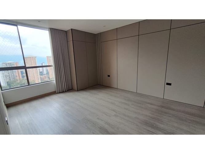 Apartamento de 3 alcobas en venta en El Poblado, Medellín, 125 m² · foto 7 de 16