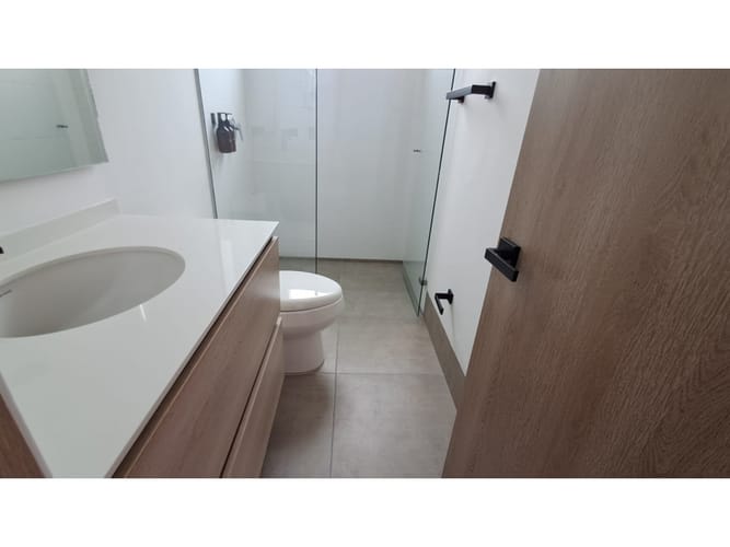 Apartamento de 3 alcobas en venta en El Poblado, Medellín, 125 m² · foto 13 de 16