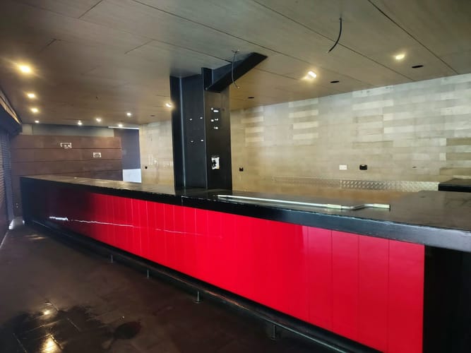 Local en arriendo en El Poblado, Medellín, 276 m² · foto 4 de 13