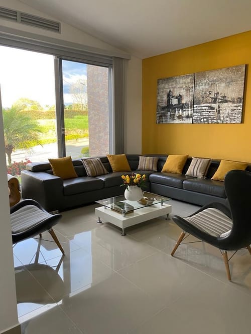 Casa de 3 alcobas en venta en Vía El Caimo, Armenia, 240 m² · foto 17 de 20