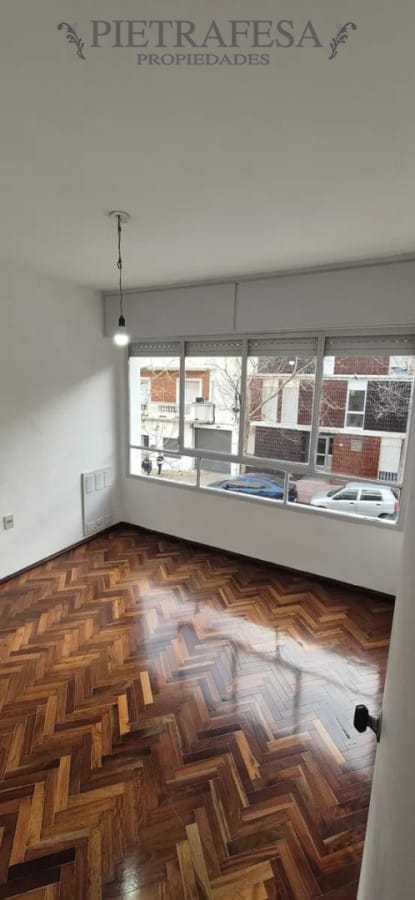 Apartamento en alquiler, 2 dormitorios, 1 baño. Barrio Sur. · Foto 1