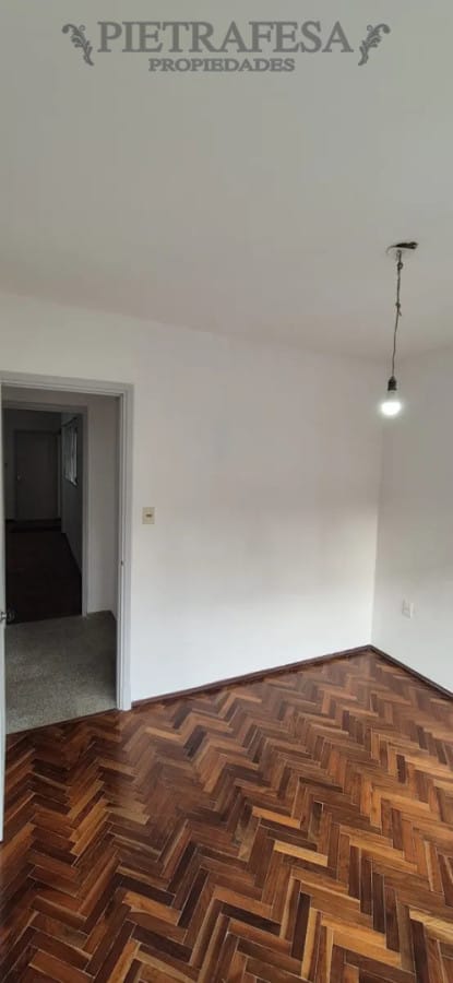 Apartamento en alquiler, 2 dormitorios, 1 baño. Barrio Sur. · Foto 2