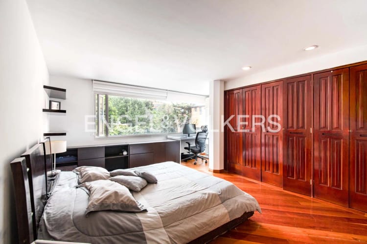 Apartamento en venta en Los Rosales, Bogotá · foto 13 de 17