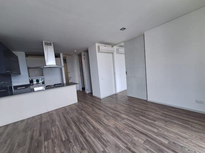Apartamento de 1 alcoba en arriendo en La Aguacatala, Medellín, 66 m² · foto 6 de 24