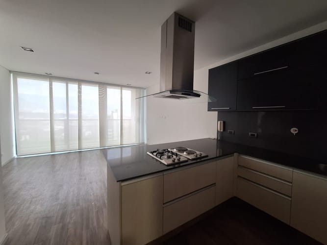 Apartamento de 1 alcoba en arriendo en La Aguacatala, Medellín, 66 m² · foto 18 de 24