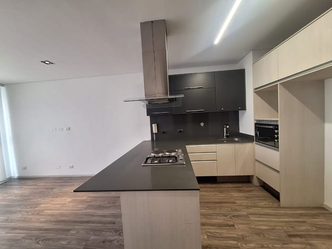 Apartamento de 1 alcoba en arriendo en La Aguacatala, Medellín, 66 m² · foto 11 de 24