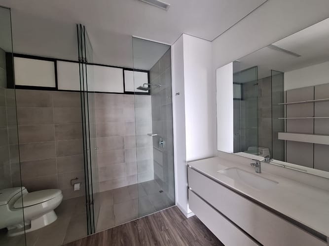 Apartamento de 1 alcoba en arriendo en La Aguacatala, Medellín, 66 m² · foto 19 de 24