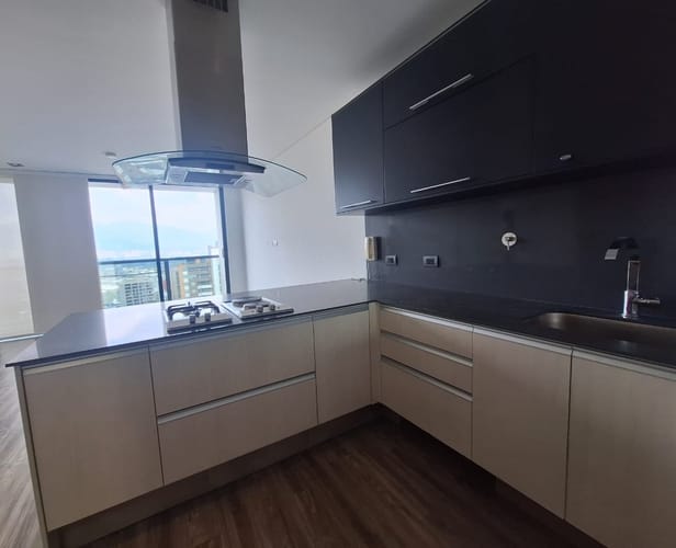 Apartamento de 1 alcoba en arriendo en La Aguacatala, Medellín, 66 m² · foto 16 de 24