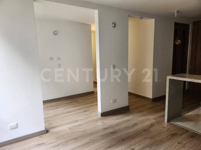 Apartamento de 2 alcobas en arriendo en Centro, Cajicá, 51 m² · foto 5 de 22
