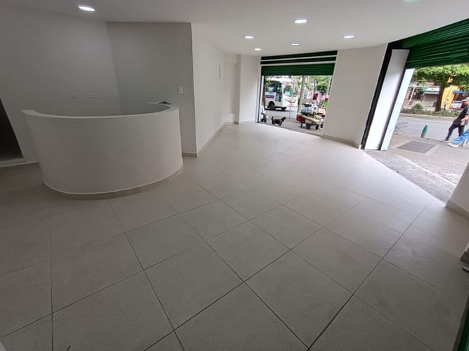 Local en arriendo en Villanueva, Medellín, 96 m² · foto 6 de 9