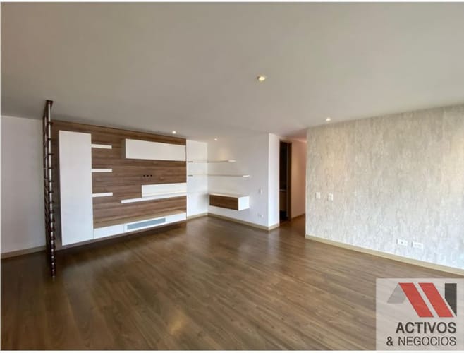 Apartamento de 3 alcobas en venta en Loma De San Jose, Sabaneta, 112 m² · foto 2 de 24