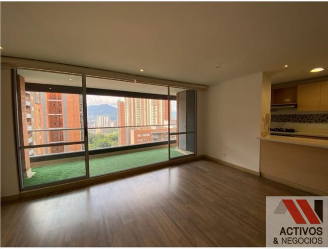 Apartamento de 3 alcobas en venta en Loma De San Jose, Sabaneta, 112 m² · foto 4 de 24