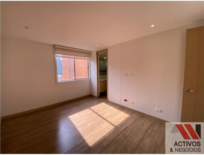 Apartamento de 3 alcobas en venta en Loma De San Jose, Sabaneta, 112 m² · foto 5 de 24