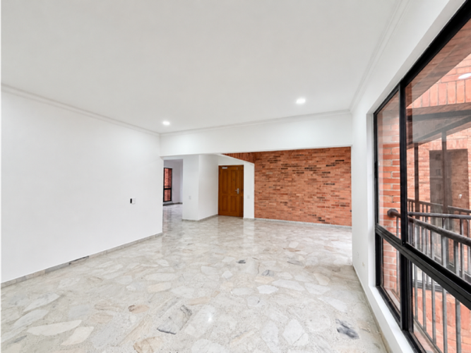 Apartamento de 3 alcobas en arriendo en La Arboleda, Cali, 220 m² · foto 2 de 21