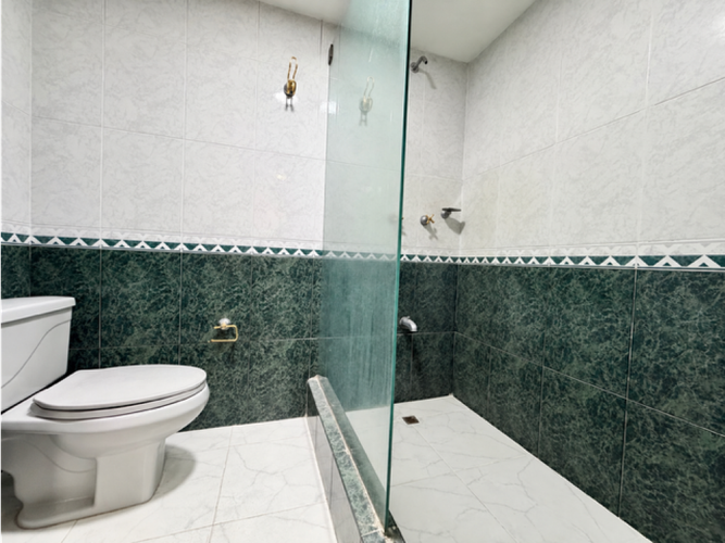 Apartamento de 3 alcobas en arriendo en La Arboleda, Cali, 220 m² · foto 13 de 21