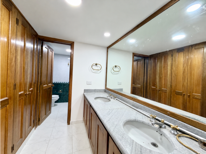 Apartamento de 3 alcobas en arriendo en La Arboleda, Cali, 220 m² · foto 17 de 21