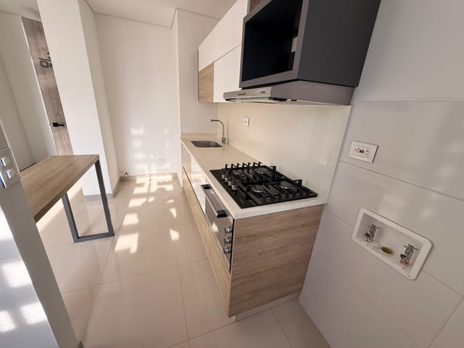 Apartamento de 2 alcobas en arriendo en Los Angeles, Pereira, 77 m² · foto 2 de 15