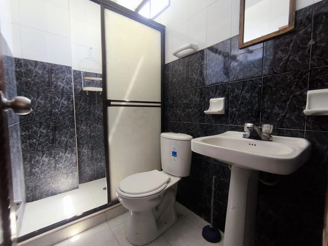 Apartamento de 3 alcobas en arriendo en Rodadero, Santa Marta, 92 m² · foto 7 de 11