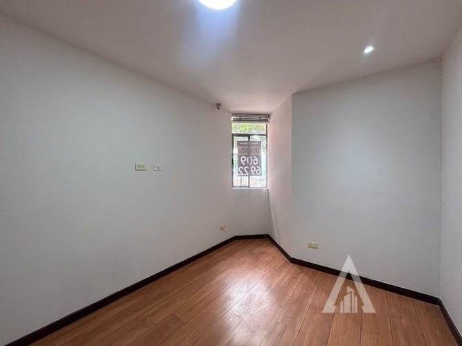 Apartamento de 3 alcobas en arriendo en Cumbres, Envigado, 115 m² · foto 3 de 19