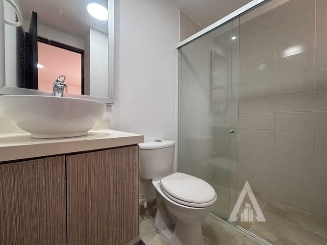 Apartamento de 3 alcobas en arriendo en Cumbres, Envigado, 115 m² · foto 6 de 19