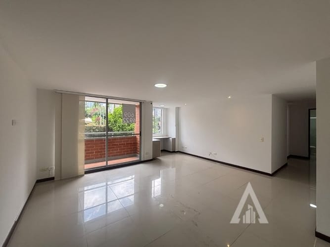 Apartamento de 3 alcobas en arriendo en Cumbres, Envigado, 115 m² · foto 9 de 19