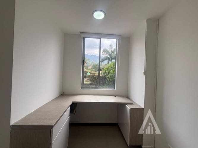 Apartamento de 3 alcobas en arriendo en Cumbres, Envigado, 115 m² · foto 17 de 19
