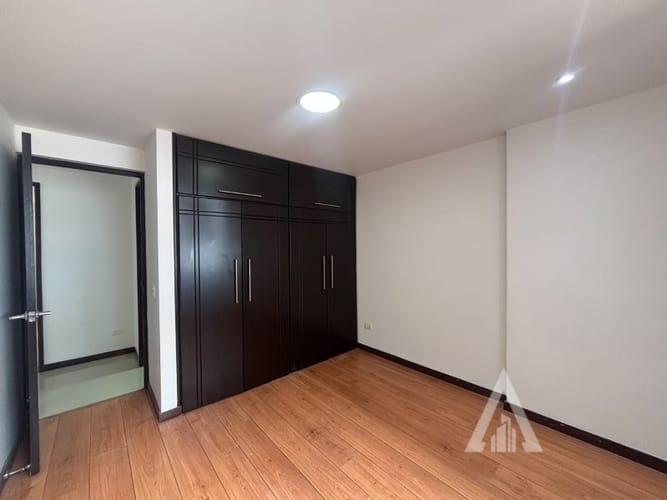 Apartamento de 3 alcobas en arriendo en Cumbres, Envigado, 115 m² · foto 18 de 19