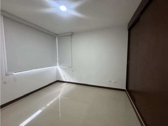 Apartamento de 2 alcobas en arriendo en Normandia, Cali, 90 m² · foto 6 de 8