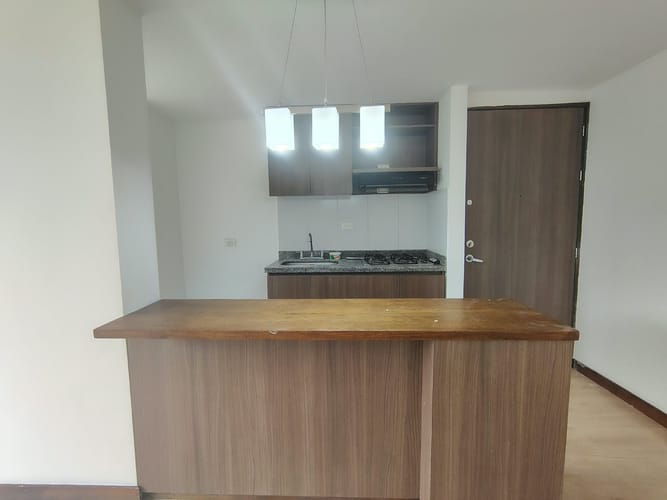 Apartamento de 3 alcobas en venta en Camino Verde, Envigado, 76 m² · foto 4 de 17
