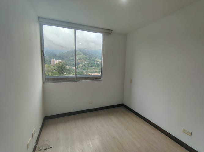 Apartamento de 3 alcobas en venta en Camino Verde, Envigado, 76 m² · foto 13 de 17