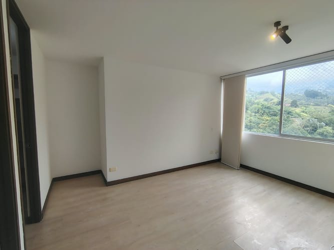 Apartamento de 3 alcobas en venta en Camino Verde, Envigado, 76 m² · foto 8 de 17