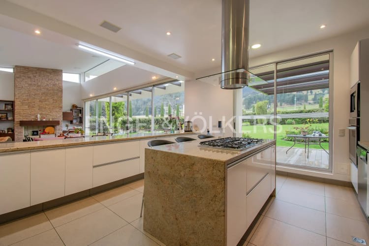 Casa de 4 alcobas en arriendo en La Violeta, Sopó, 369 m² · foto 6 de 20