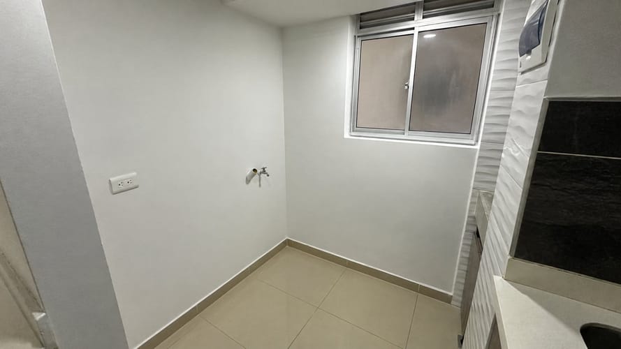 Apartamento de 3 alcobas en arriendo en La Gabriela, Bello, 57 m² · foto 4 de 16