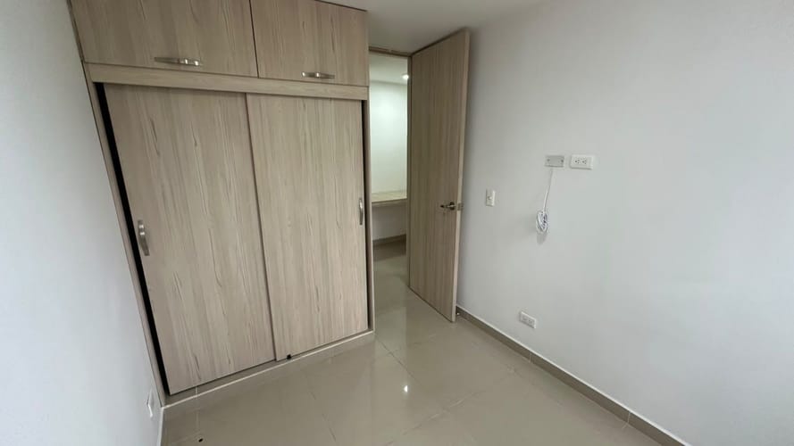Apartamento de 3 alcobas en arriendo en La Gabriela, Bello, 57 m² · foto 8 de 16