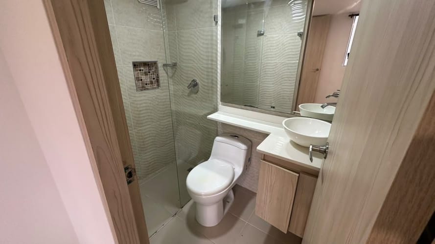 Apartamento de 3 alcobas en arriendo en La Gabriela, Bello, 57 m² · foto 13 de 16