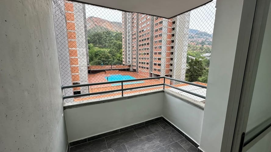Apartamento de 3 alcobas en arriendo en La Gabriela, Bello, 57 m² · foto 16 de 16