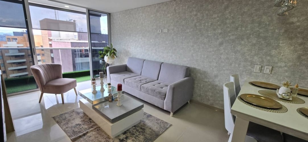 Apartamento de 2 alcobas en venta en Cabecera Del Llano, Bucaramanga, 84 m² · foto 3 de 13