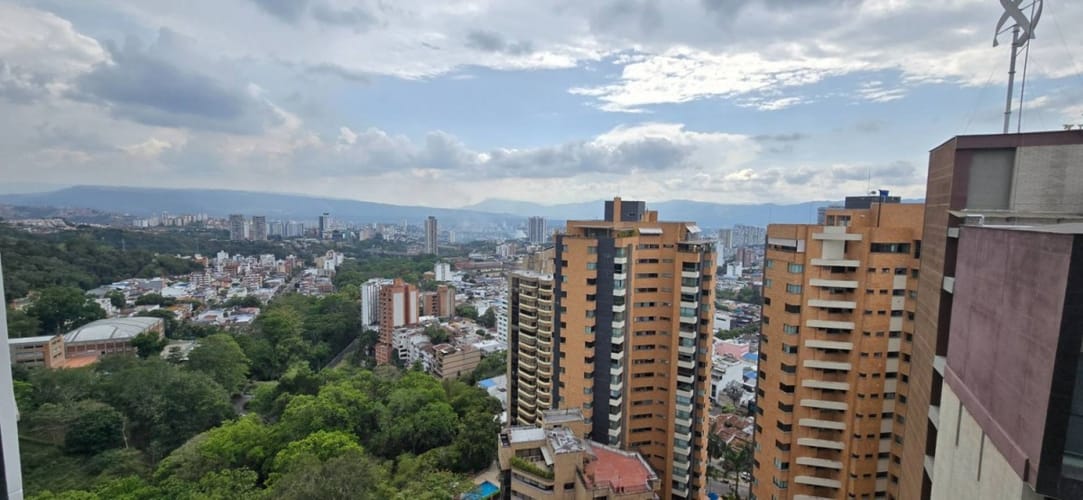 Apartamento de 2 alcobas en venta en Cabecera Del Llano, Bucaramanga, 84 m² · foto 9 de 13