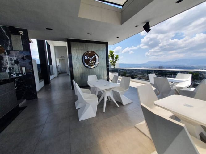 Apartamento de 2 alcobas en venta en Cabecera Del Llano, Bucaramanga, 84 m² · foto 10 de 13
