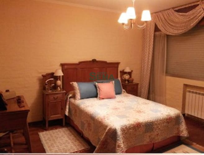 Alquiler anual de casa en la Mansa, 4 dormitorios, 4 baños, cochera y deck · Foto 7