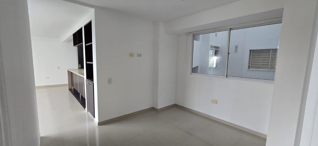 Apartamento de 3 alcobas en venta en Versalles, Floridablanca, 94 m² · foto 5 de 24