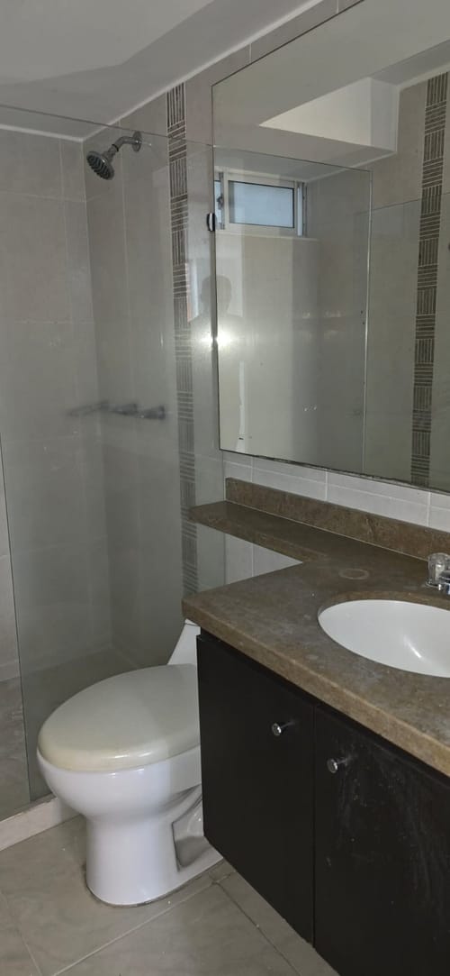 Apartamento de 3 alcobas en venta en Versalles, Floridablanca, 94 m² · foto 10 de 24