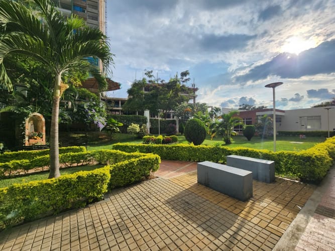 Apartamento de 3 alcobas en venta en Versalles, Floridablanca, 94 m² · foto 16 de 24