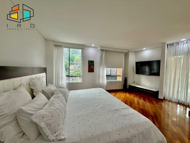 Apartamento de 3 alcobas en arriendo en Los Naranjos, Medellín, 138 m² · foto 21 de 24