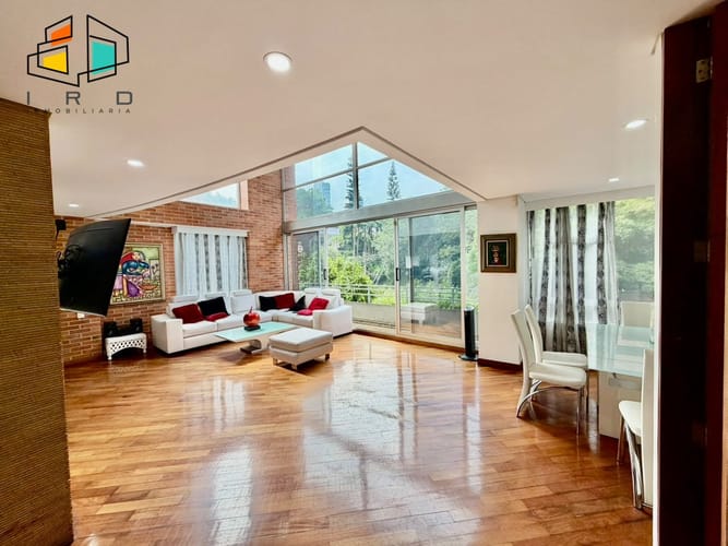 Apartamento de 3 alcobas en arriendo en Los Naranjos, Medellín, 138 m² · foto 5 de 24