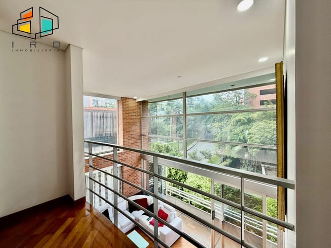 Apartamento de 3 alcobas en arriendo en Los Naranjos, Medellín, 138 m² · foto 13 de 24